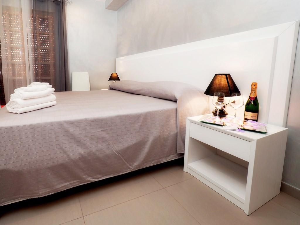 Bed and Breakfast Residenza La Torre Тропеа Екстер'єр фото