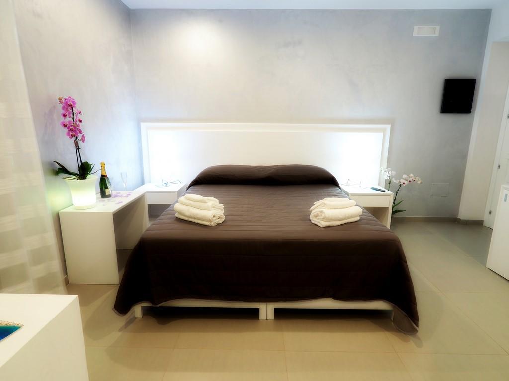 Bed and Breakfast Residenza La Torre Тропеа Екстер'єр фото